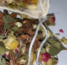 Load image into Gallery viewer, Herbal bath blend